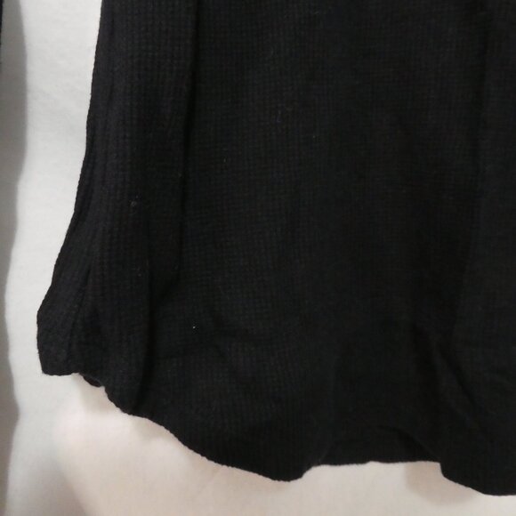 LA SENZA | medium | Black Waffle Knit Long Sleeve Shirt | Partial Snap Button - Picture 7 of 16